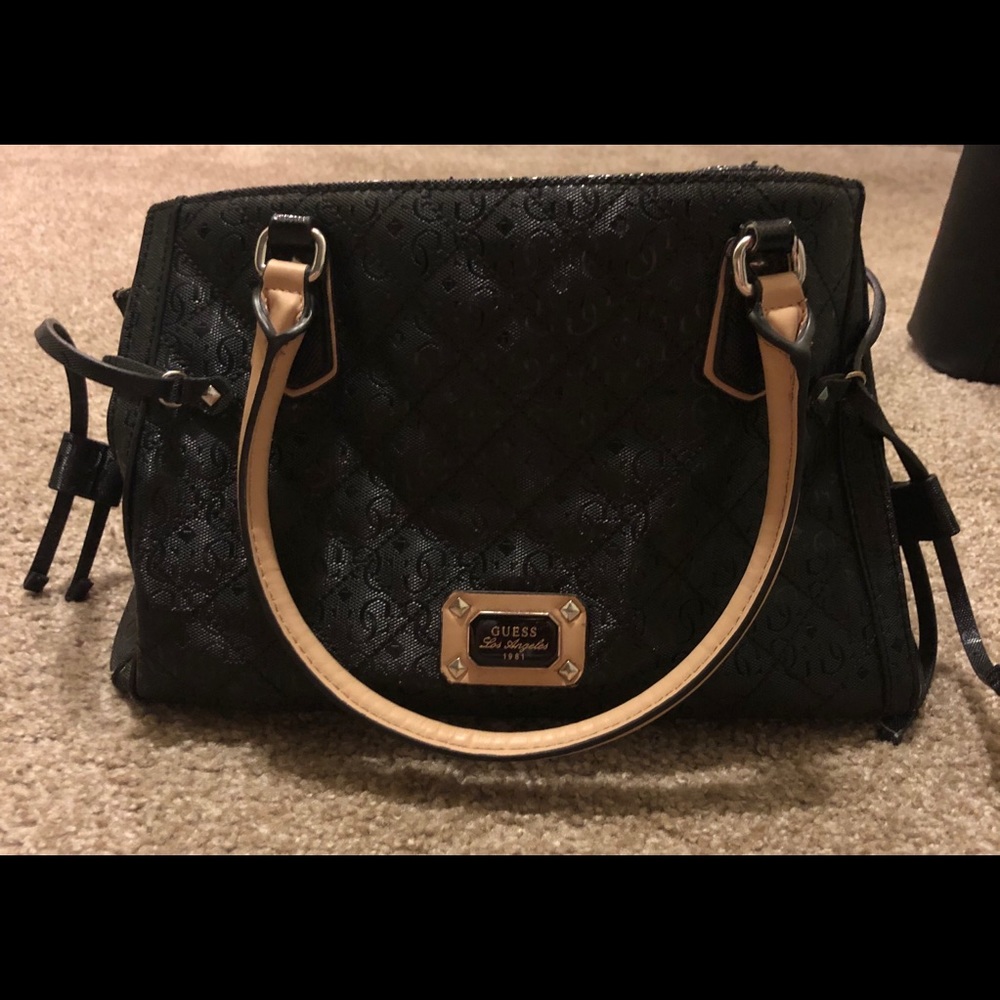 👜Black and Tan  guess purse